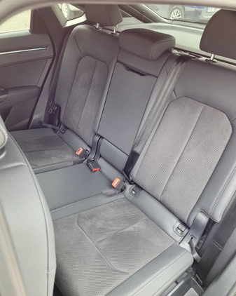 Audi Q3 cena 149900 przebieg: 48390, rok produkcji 2020 z Dębica małe 232